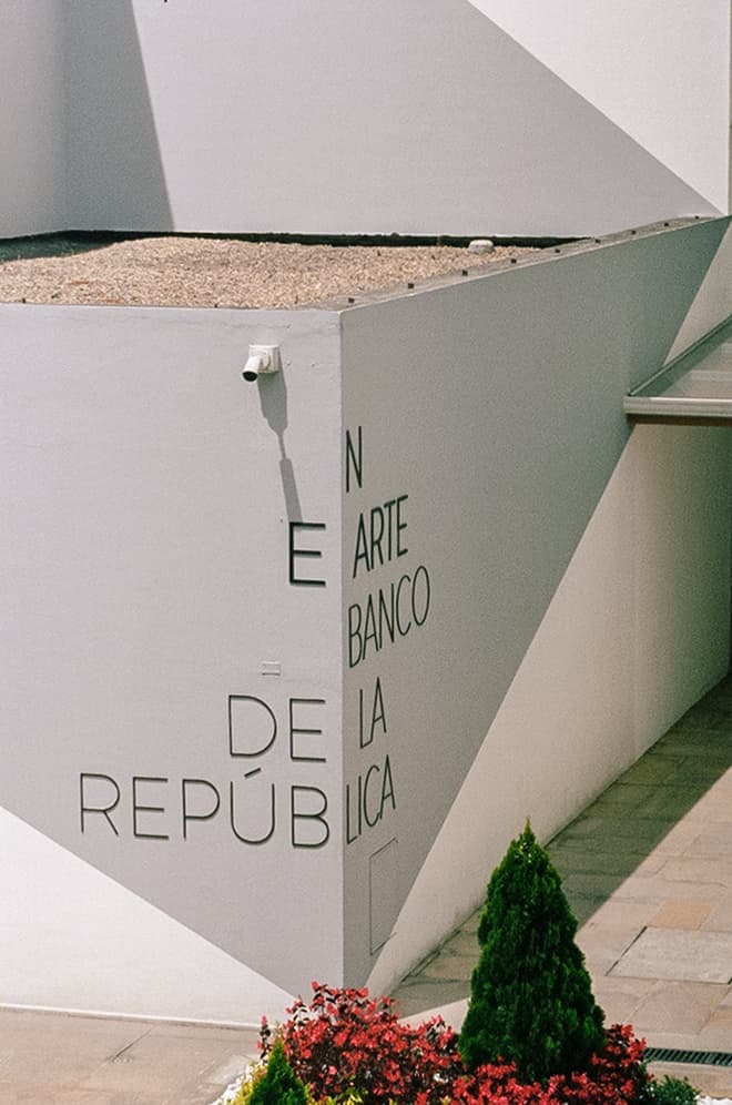 Bogotá museum label